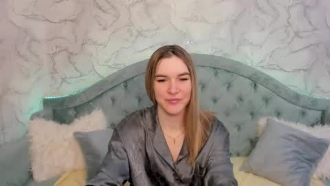 gwensmitt online show from May 24, 12:18 am