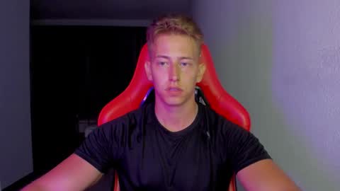 Oliver online show from November 9, 7:27 pm