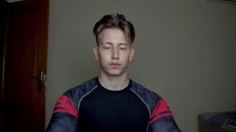 Oliver online show from February 6, 11:04 pm