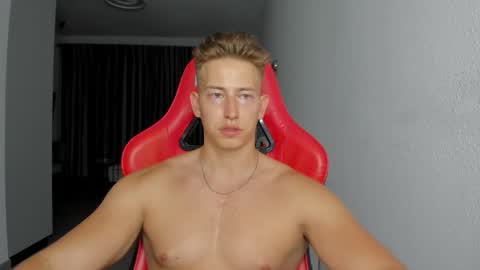 Oliver online show from October 30, 9:37 pm