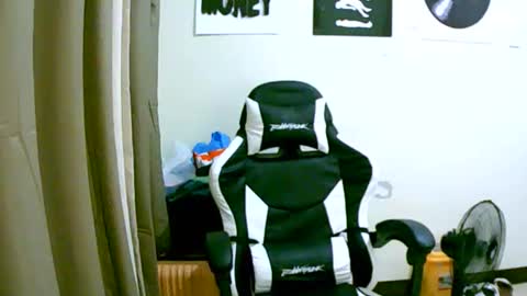 AJ online show from April 8, 3:15 pm