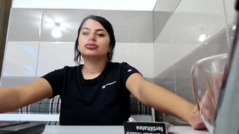 Gyna online show from December 5, 6:59 am