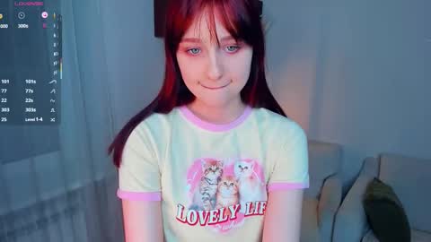 Kelly  Lilly online show from December 19, 7:20 pm