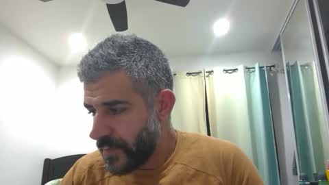 h0nest84 online show from November 3, 5:52 am