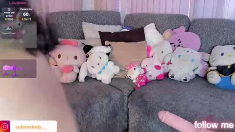 Hello Kitty online show from February 11, 12:20 pm