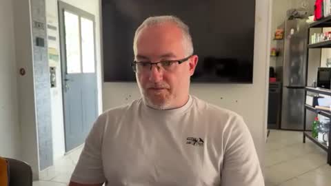 hachikofr online show from July 24, 2:14 pm