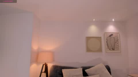 Hailey online show from April 9, 11:27 am