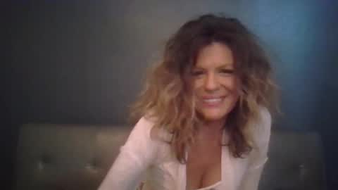 Hailey online show from November 9, 7:27 pm