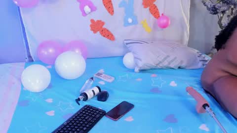 haileysans online show from April 2, 1:51 pm