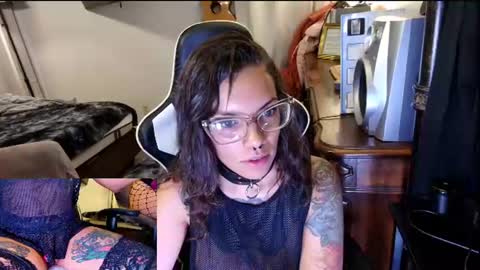 HailWilds online show from July 15, 6:23 pm