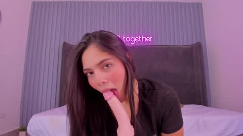 Snapshot of haily_b chatting on March 11, 8:31 pm Haily online show from March 11, 8:31 pm