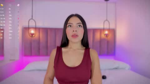 Snapshot of haily_b chatting on October 12, 8:32 pm Haily online show from October 12, 8:32 pm