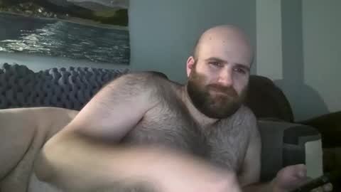 Snapshot of hairiestbear chatting on January 14, 3:47 pm Hairiest Bear online show from January 14, 3:47 pm