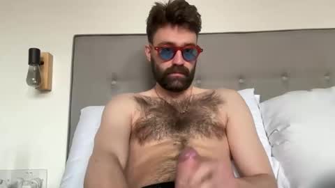 hairy_andhung online show from February 26, 3:15 pm