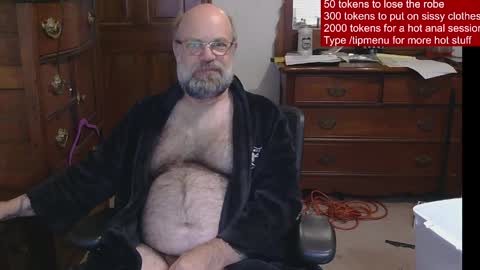 HairyDaddyBear69 online show from June 2, 11:45 am