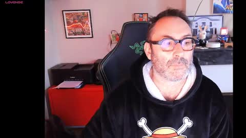 hairyfred73 online show from December 26, 8:18 am