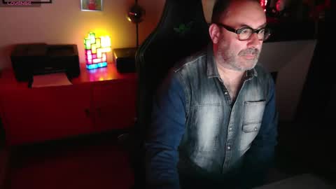 hairyfred73 online show from March 2, 6:05 am