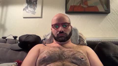Hairy Guy online show from October 25, 10:10 pm