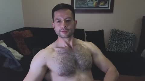 Snapshot of hairyncuteass chatting on March 5, 12:05 am hairyncuteass online show from March 5, 12:05 am