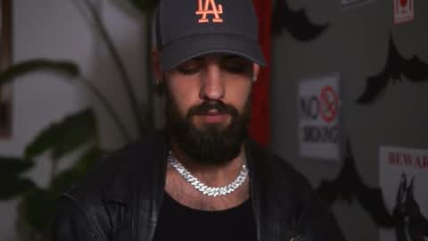 HairyRobXxX online show from November 7, 8:55 pm