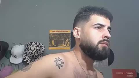 HairyRobXxX online show from March 8, 6:12 pm