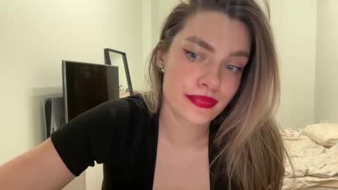 haley_rune online show from March 9, 5:28 pm