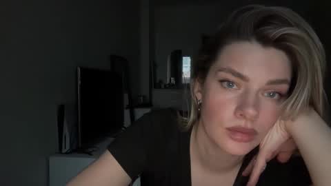 haley_rune online show from February 3, 2:24 pm