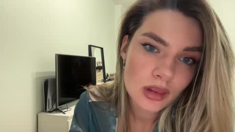 haley_rune online show from February 13, 5:11 pm