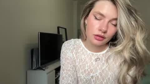 haley_rune online show from February 15, 11:17 am