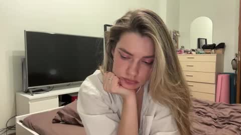 haley_rune online show from February 11, 3:18 pm