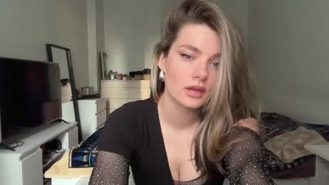 haley_rune online show from February 5, 12:38 pm