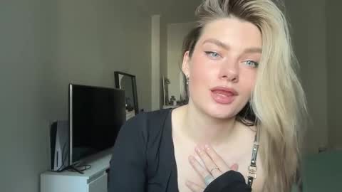 haley_rune online show from February 16, 11:27 am