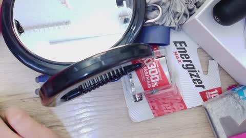 haleyreyes online show from January 8, 7:45 pm