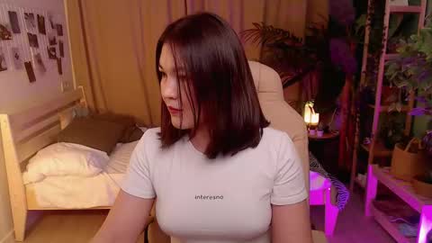 Mary online show from January 12, 2:02 pm