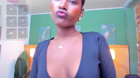 Halley Lorens online show from March 17, 7:30 pm