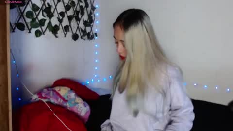 HALLIE online show from October 5, 9:00 pm