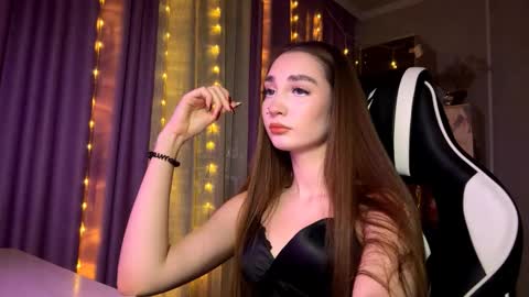 Holly online show from January 16, 7:34 pm