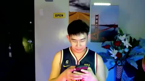 Snapshot of han_davis chatting on October 8, 8:59 pm Dem online show from October 8, 8:59 pm