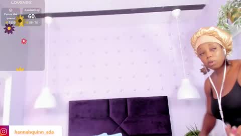 hanaahquinn online show from September 29, 11:31 am