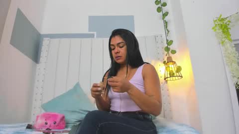 hanah_gray online show from October 12, 11:25 am