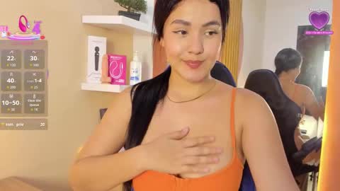 Snapshot of hanah_greey chatting on September 23, 7:53 pm HANAH online show from September 23, 7:53 pm