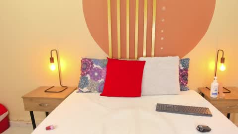 Snapshot of hanah_greey chatting on February 6, 1:21 pm HANAH online show from February 6, 1:21 pm