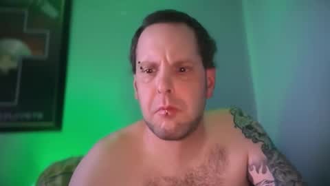 hand_banana_420 online show from October 16, 5:29 am