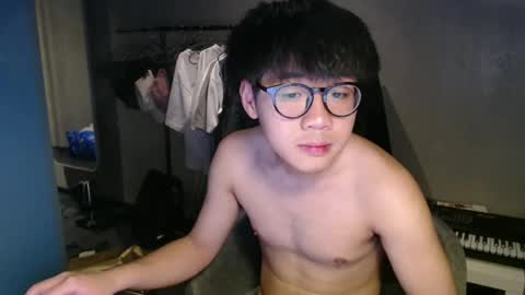 handsome_mannn online show from November 17, 2:47 am