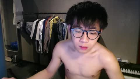 handsome_mannn online show from March 14, 11:20 pm