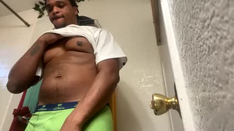 Snapshot of handsomeda1 chatting on February 24, 11:19 pm handsomeda1 online show from February 24, 11:19 pm