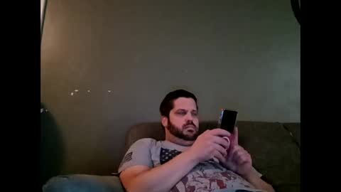 Snapshot of handsomedaddy198923 chatting on October 13, 2:57 am handsomedaddy198923 online show from October 13, 2:57 am