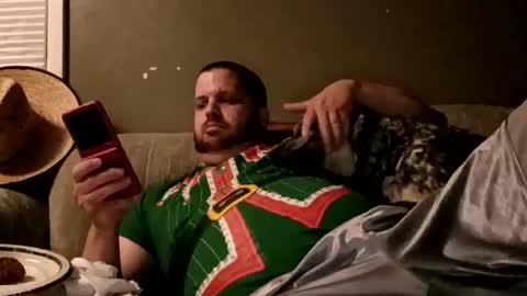 Handsomedaddy198923 online show from July 1, 7:06 am