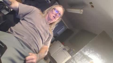 Handystudman online show from February 5, 4:43 pm