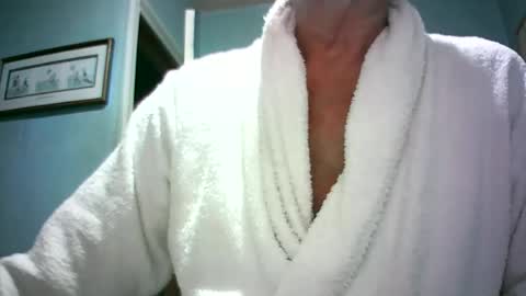 handymanforyou177322 online show from June 28, 9:44 pm